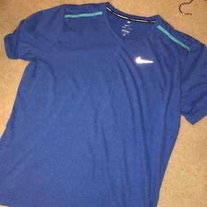 Nike Tailwind V-neck T-shirt